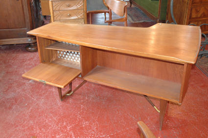 Peter HVIDT desk and armchairs