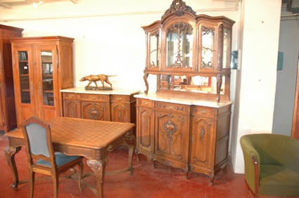 Late 19th c. beginning of the 20th c. dining-room suite