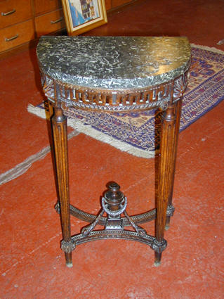 Console Louis XVI