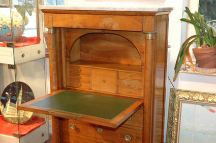 Empire secretaire