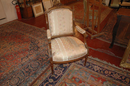 Louis XVI-style suite