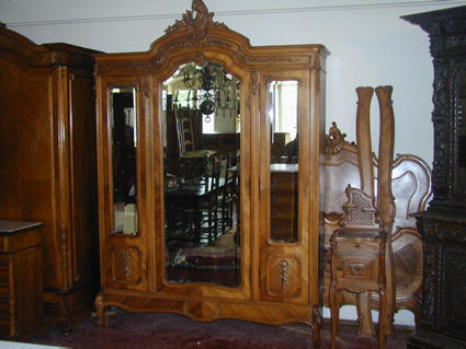 Late 19th century bedroom furniture