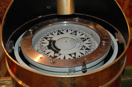 Compass binnacle