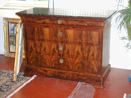 Louis-Philippe commode