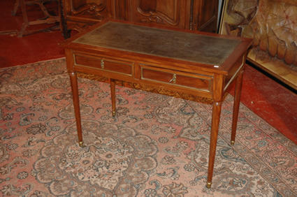 Bureau Louis XVI