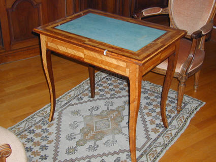 Table bureau XIXe