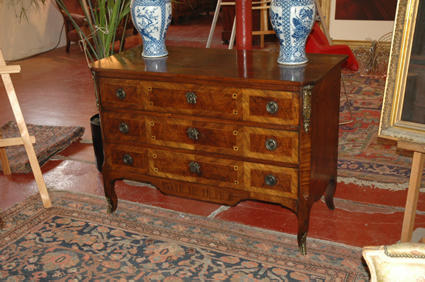 Late 19th century commode