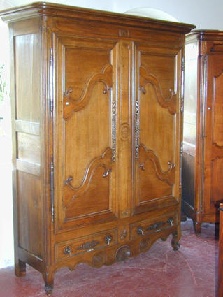 Beginning of the 19th century armoire from Lorraine