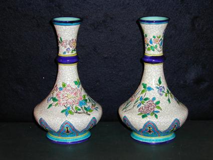 Vases en faïence de Longwy