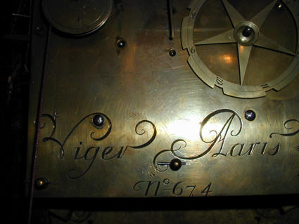 Louis XV wall clock and its console