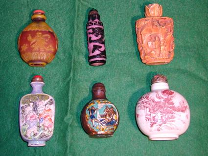 Collection of 43 Chinese snuffboxes