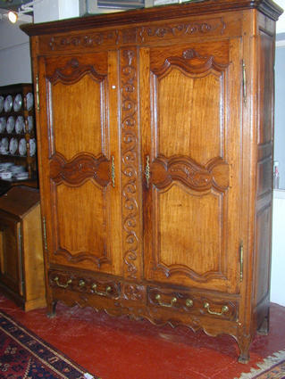 Beginning of the 19th century armoire from Lorraine