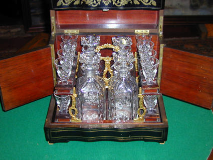 Napoleon III drinks cabinet